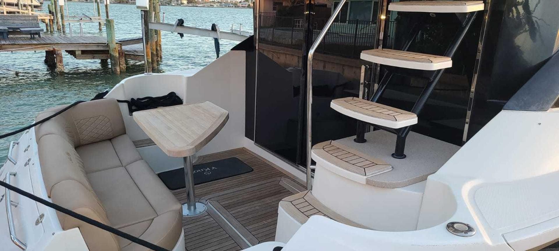 2017 Sea Ray Fly 510