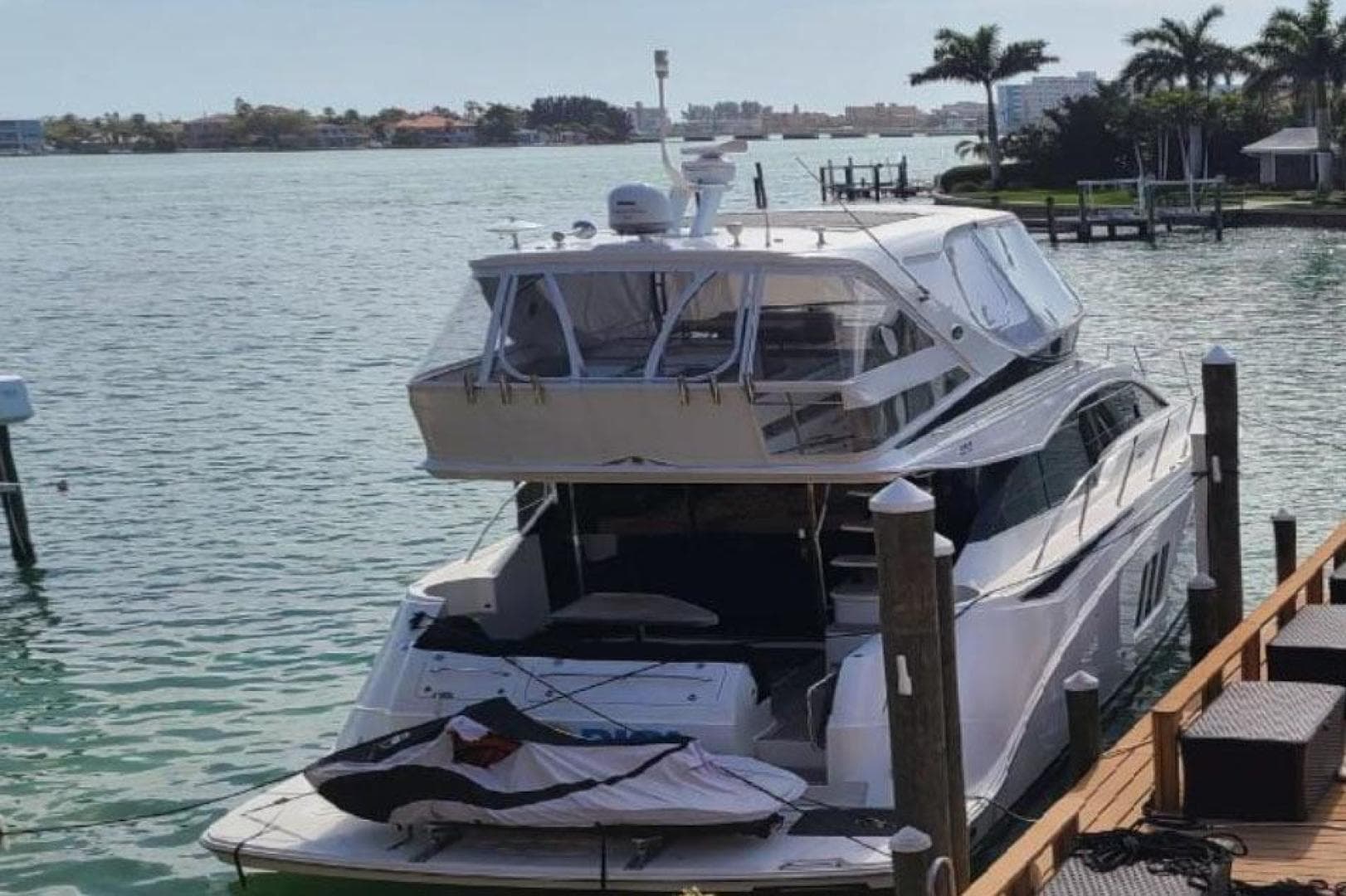 2017 Sea Ray Fly 510