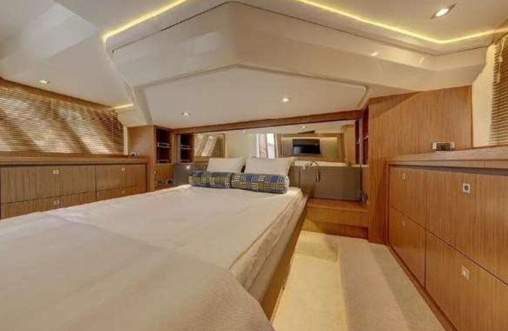 2017 Sea Ray Fly 510