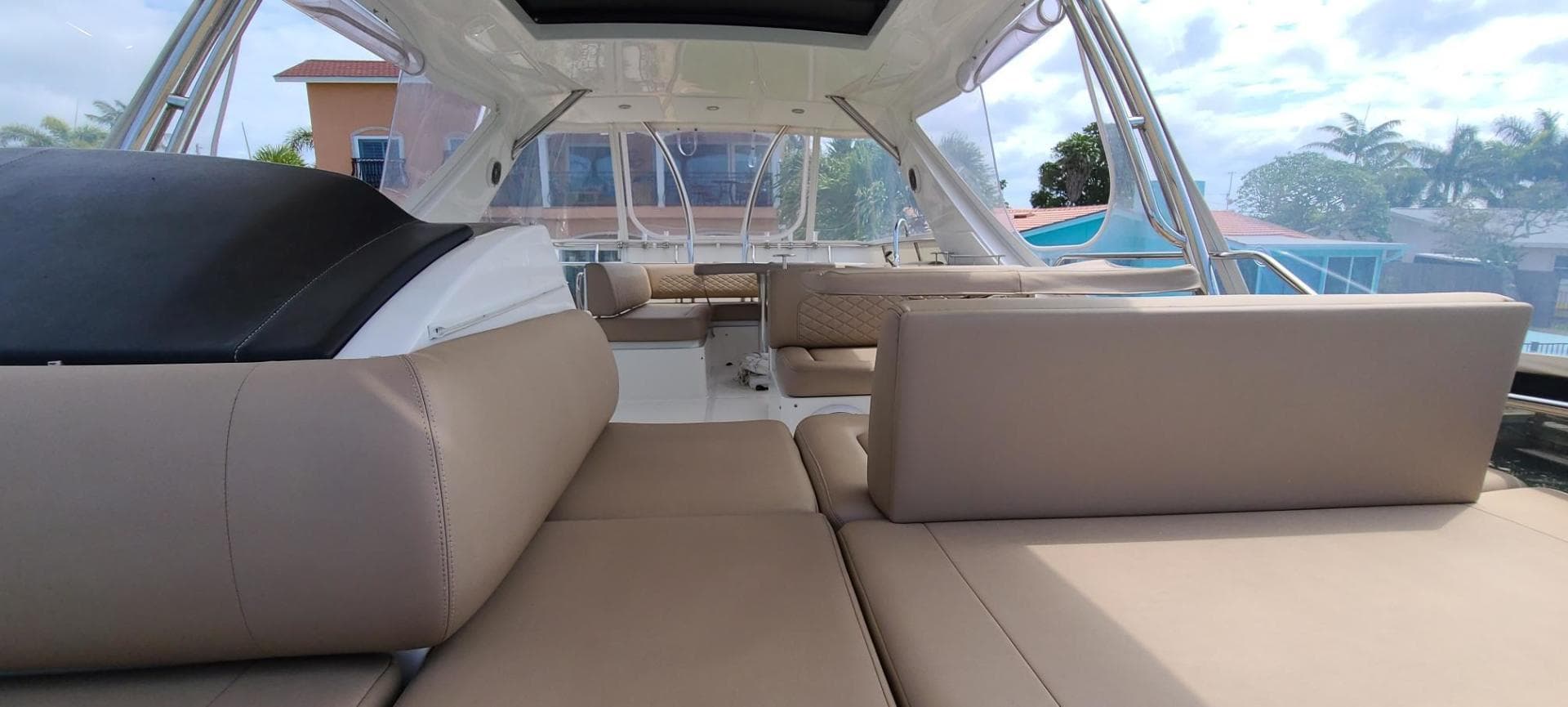 2017 Sea Ray Fly 510