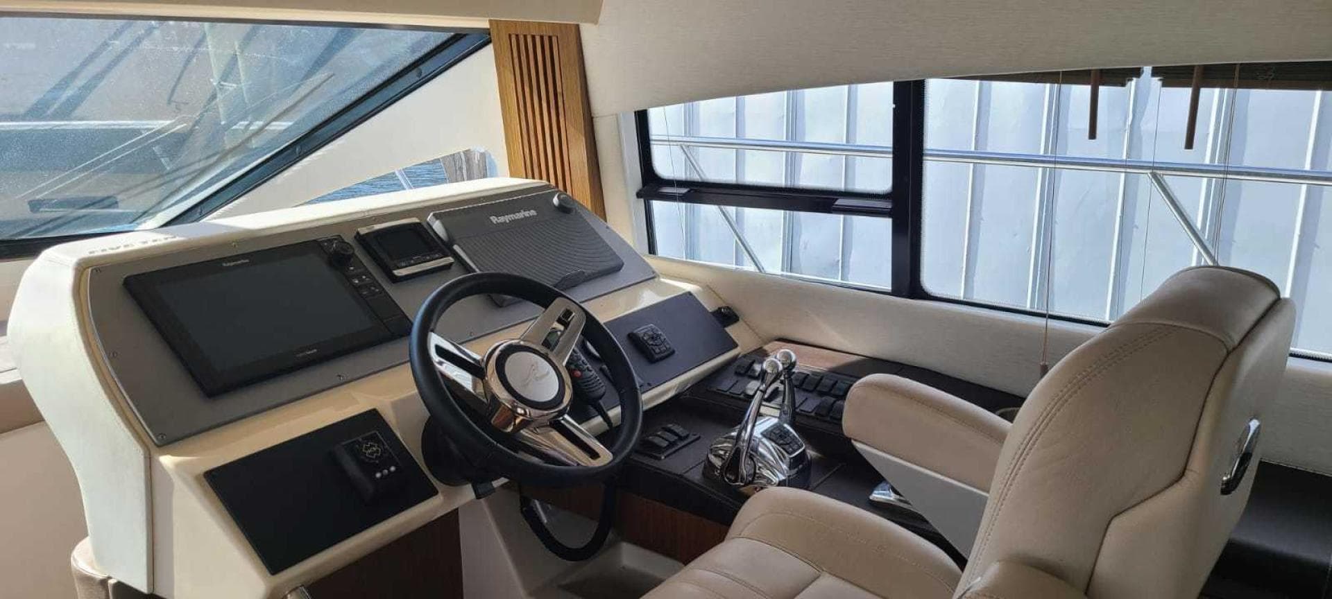 2017 Sea Ray Fly 510