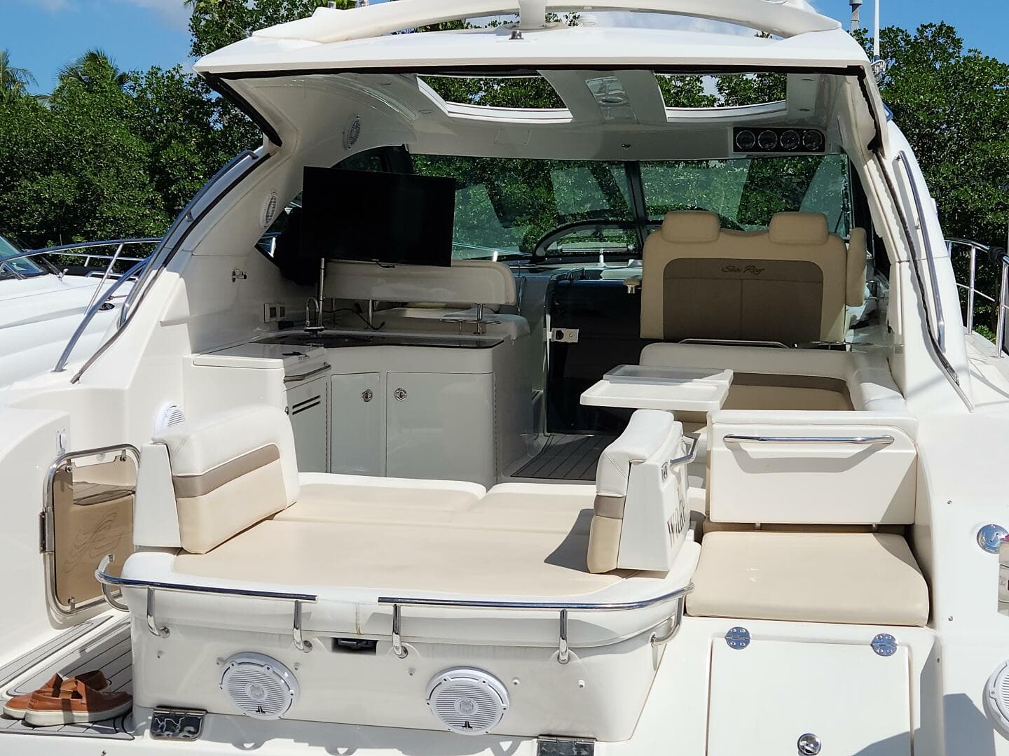 2014 Sea Ray 470 Sundancer