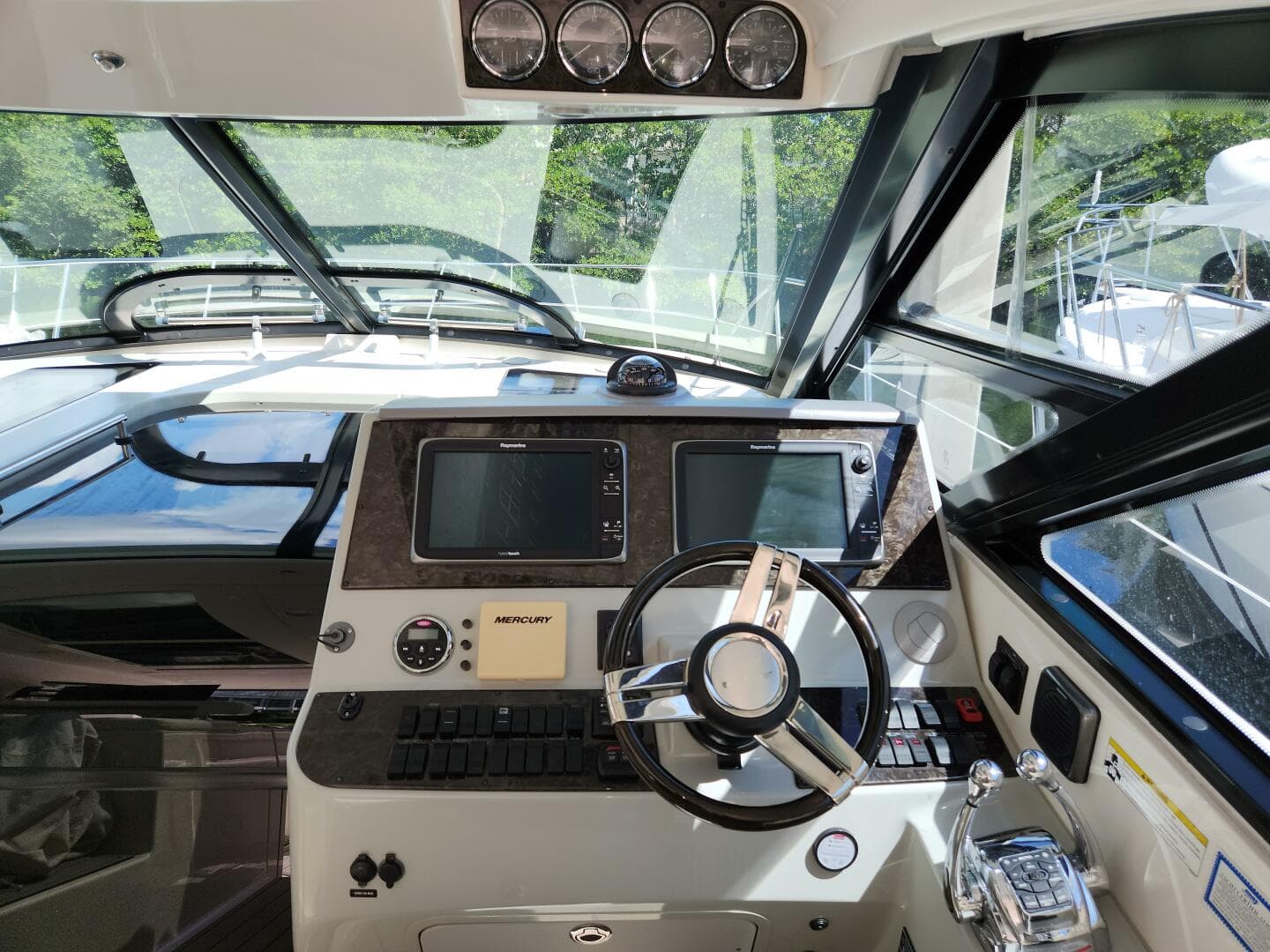 2014 Sea Ray 470 Sundancer