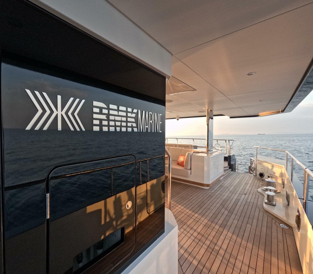 2024 RMK Marine Explorer Yacht