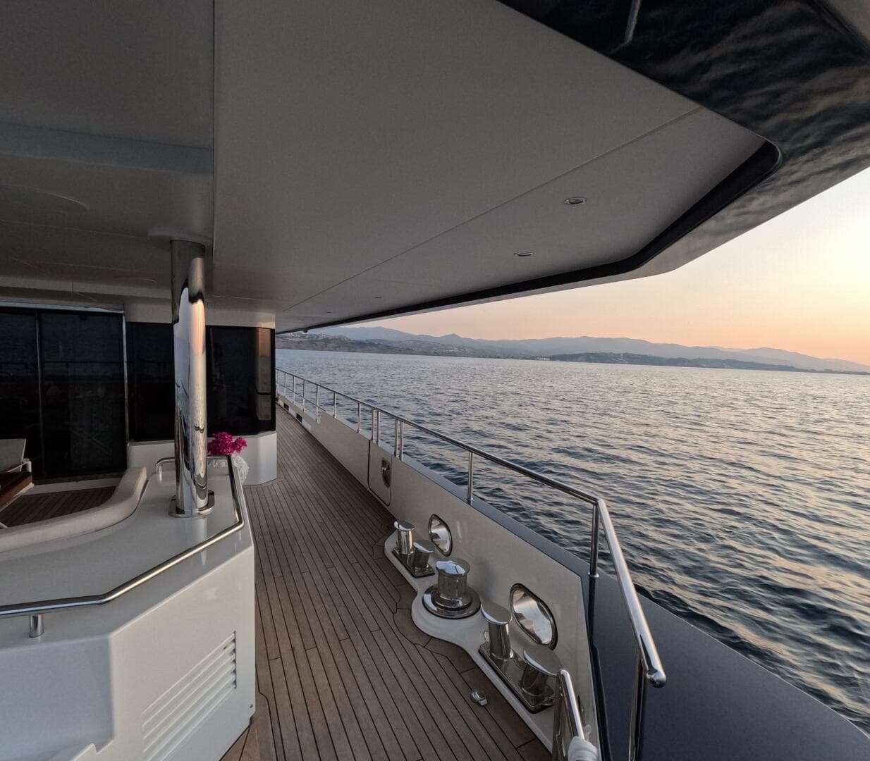 2024 RMK Marine Explorer Yacht